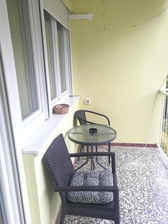 Pretty Big Double Bed Room With Balcony سبليت المظهر الخارجي الصورة